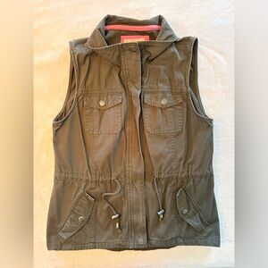 Ashley By 26 International Olive Green Sleeveless Utility Vest Zipper & Pockets